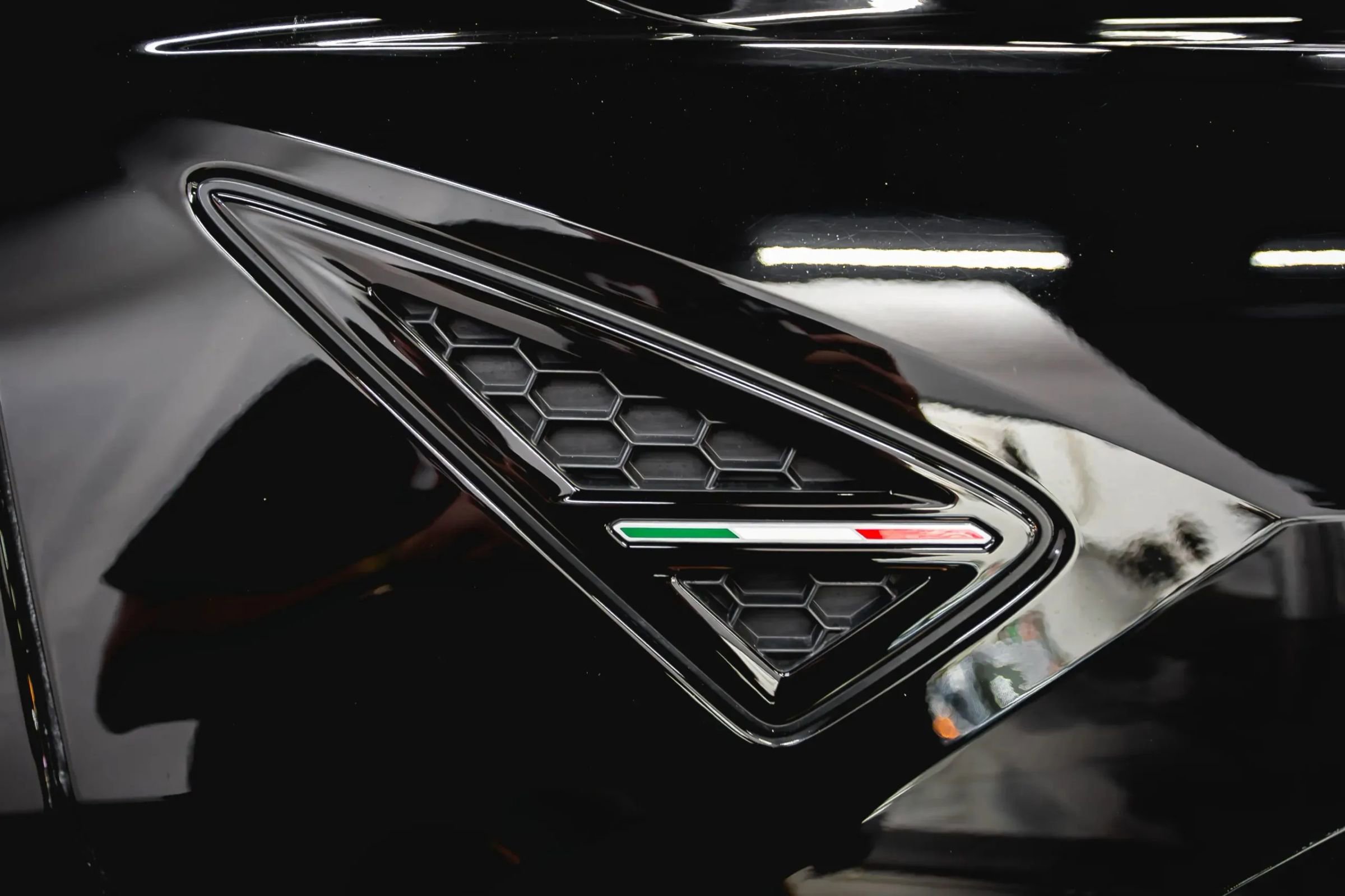 Used 2021 Lamborghini Urus image 44