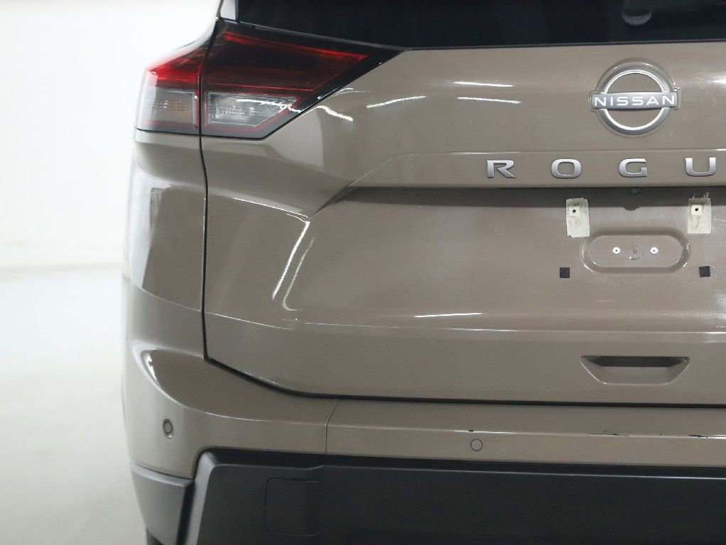 Used 2025 Nissan Rogue SV AWD/4WD image 44