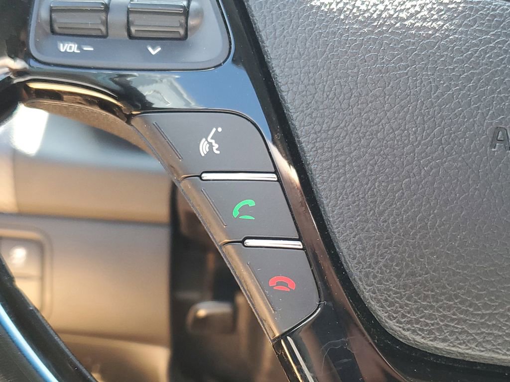 Used 2017 Kia Forte S image 28