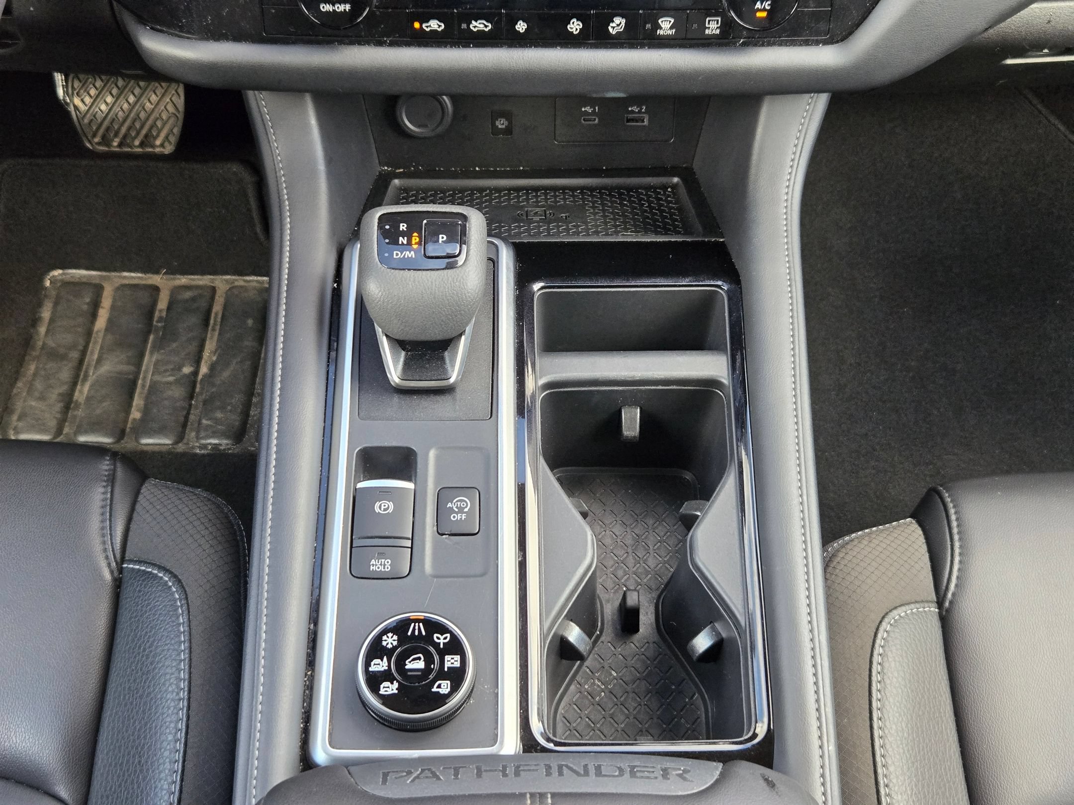 Used 2025 Nissan Pathfinder SL AWD/4WD image 19