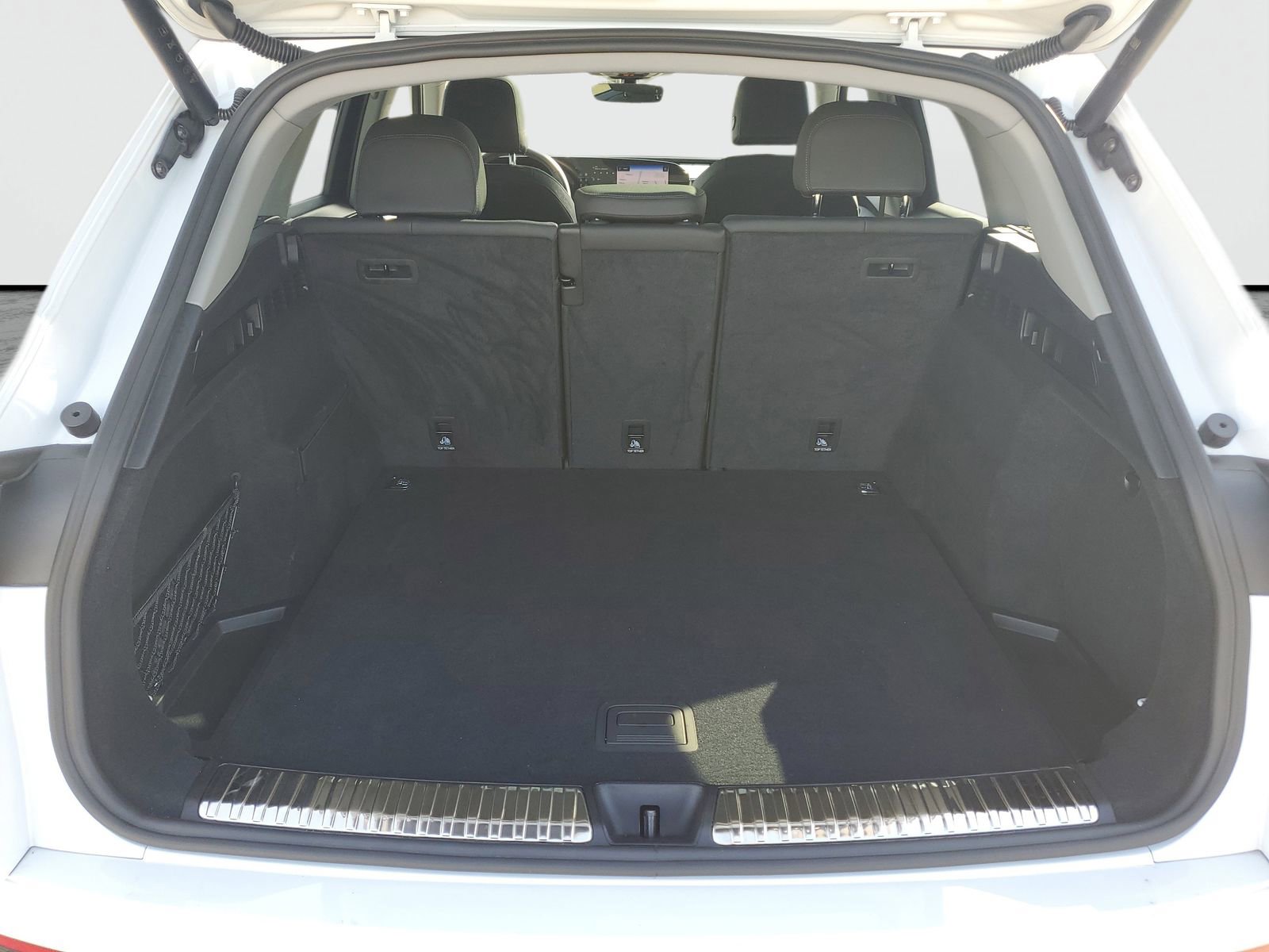 Used 2025 Audi Q5 Premium w/ Convenience Package image 9