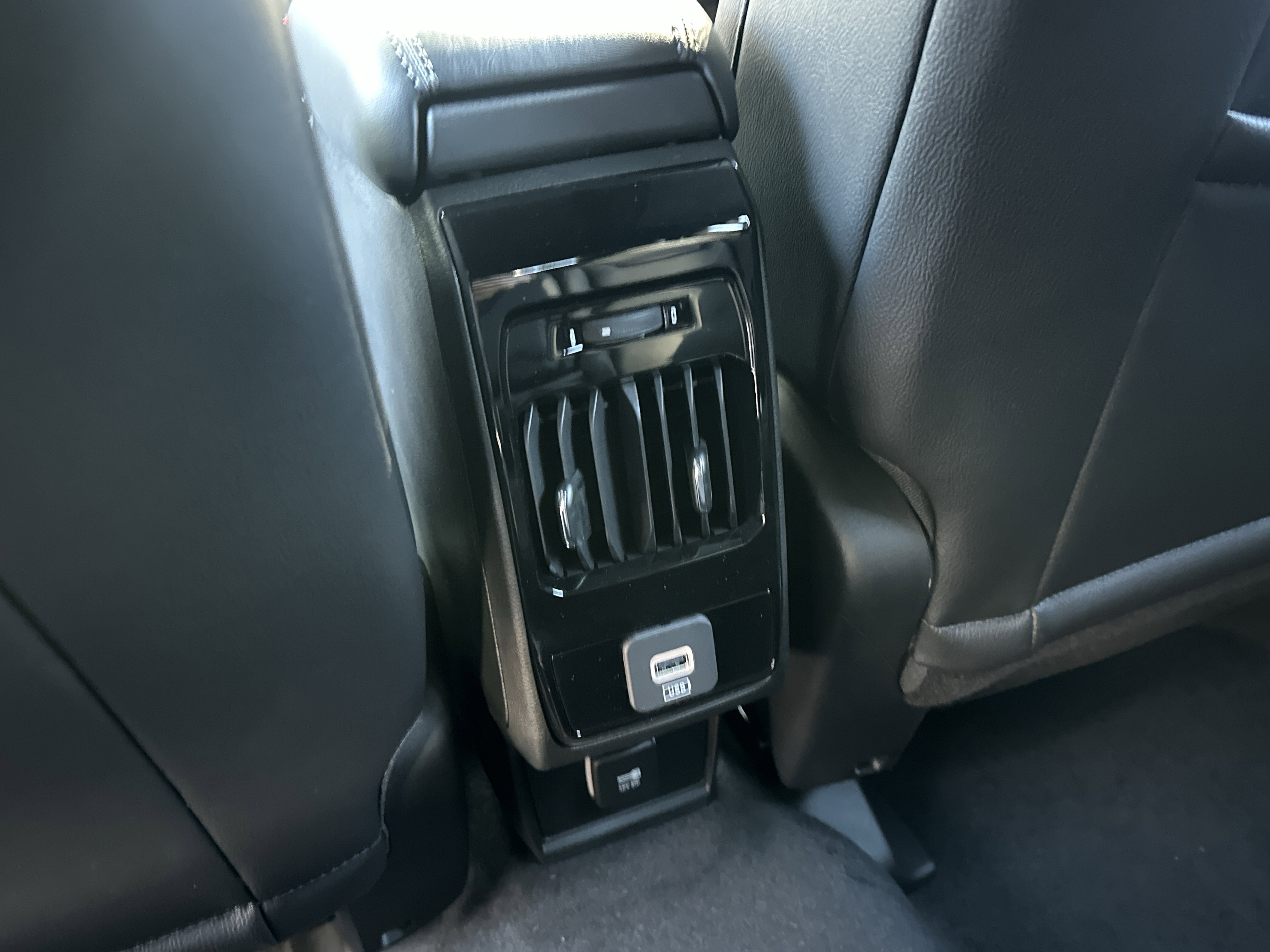 New 2026 Jeep Compass Limited image 31