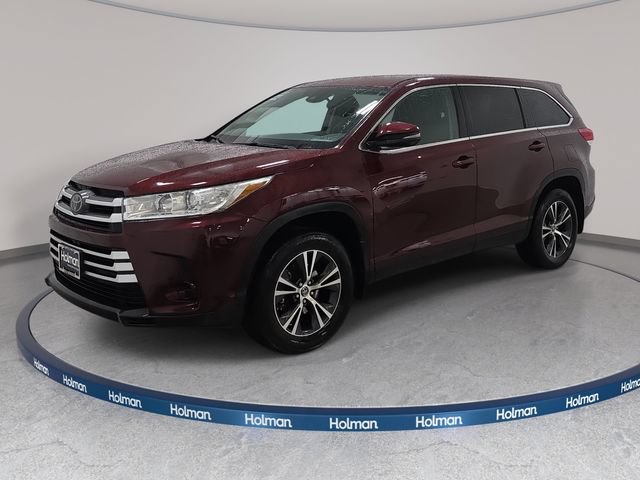 Used 2019 Toyota Highlander LE AWD/4WD video 1