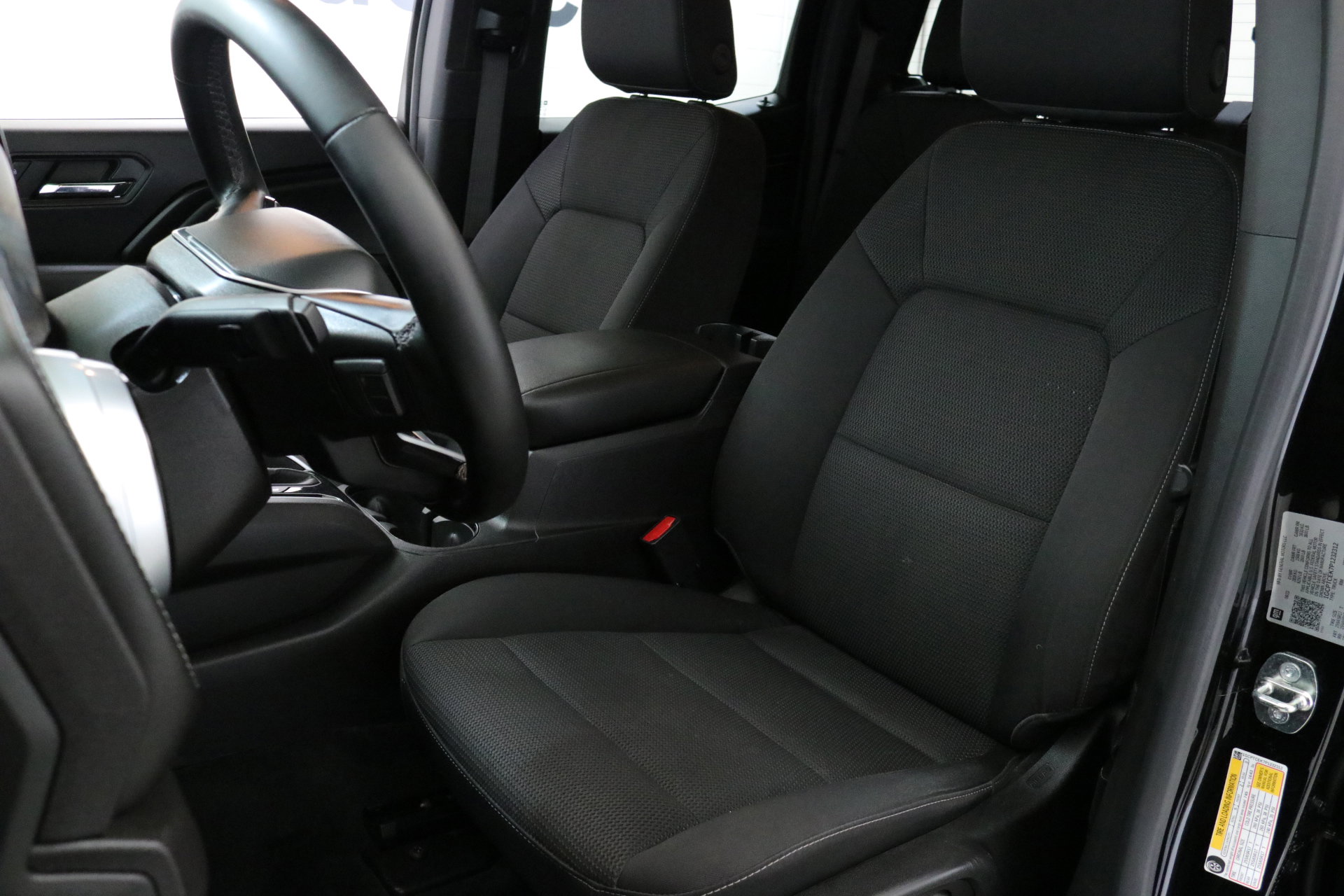 Used 2023 Chevrolet Colorado LT w/ LT Convenience Package II image 27