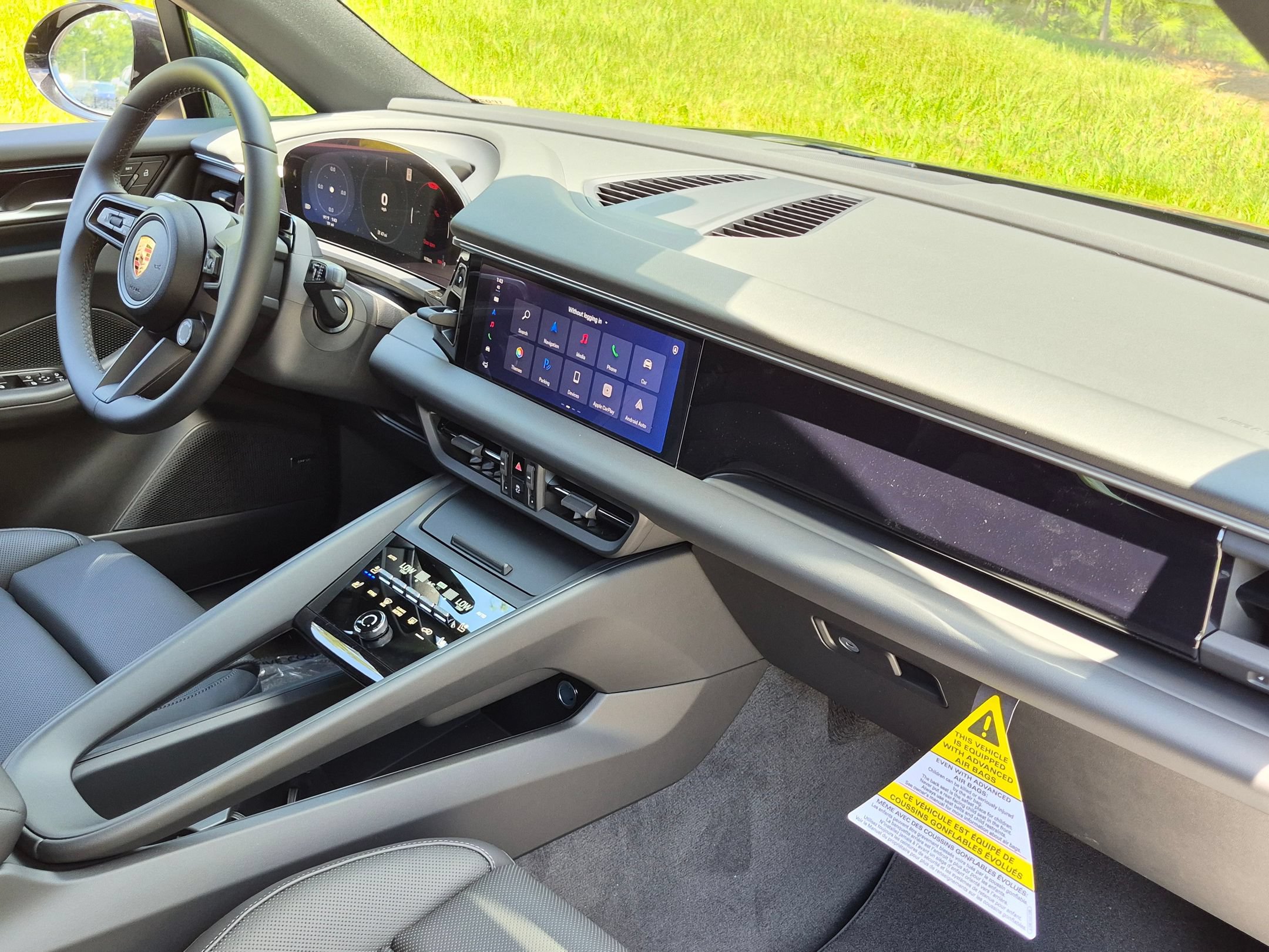 New 2026 Porsche Macan Turbo Electric RWD image 28