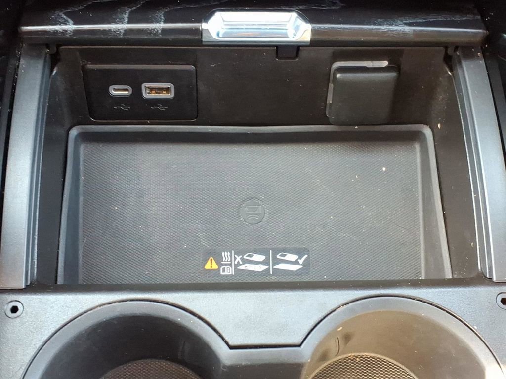 Used 2021 GMC Yukon XL Denali w/ Denali Ultimate Package image 21