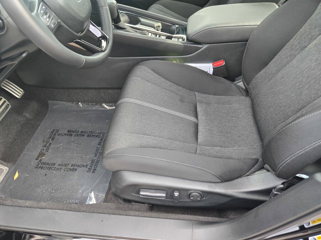 Used 2025 Honda Accord Sport image 21