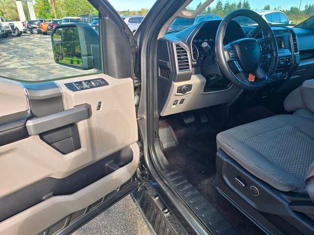 Used 2016 Ford F150 XLT w/ Equipment Group 301A Mid AWD/4WD image 10