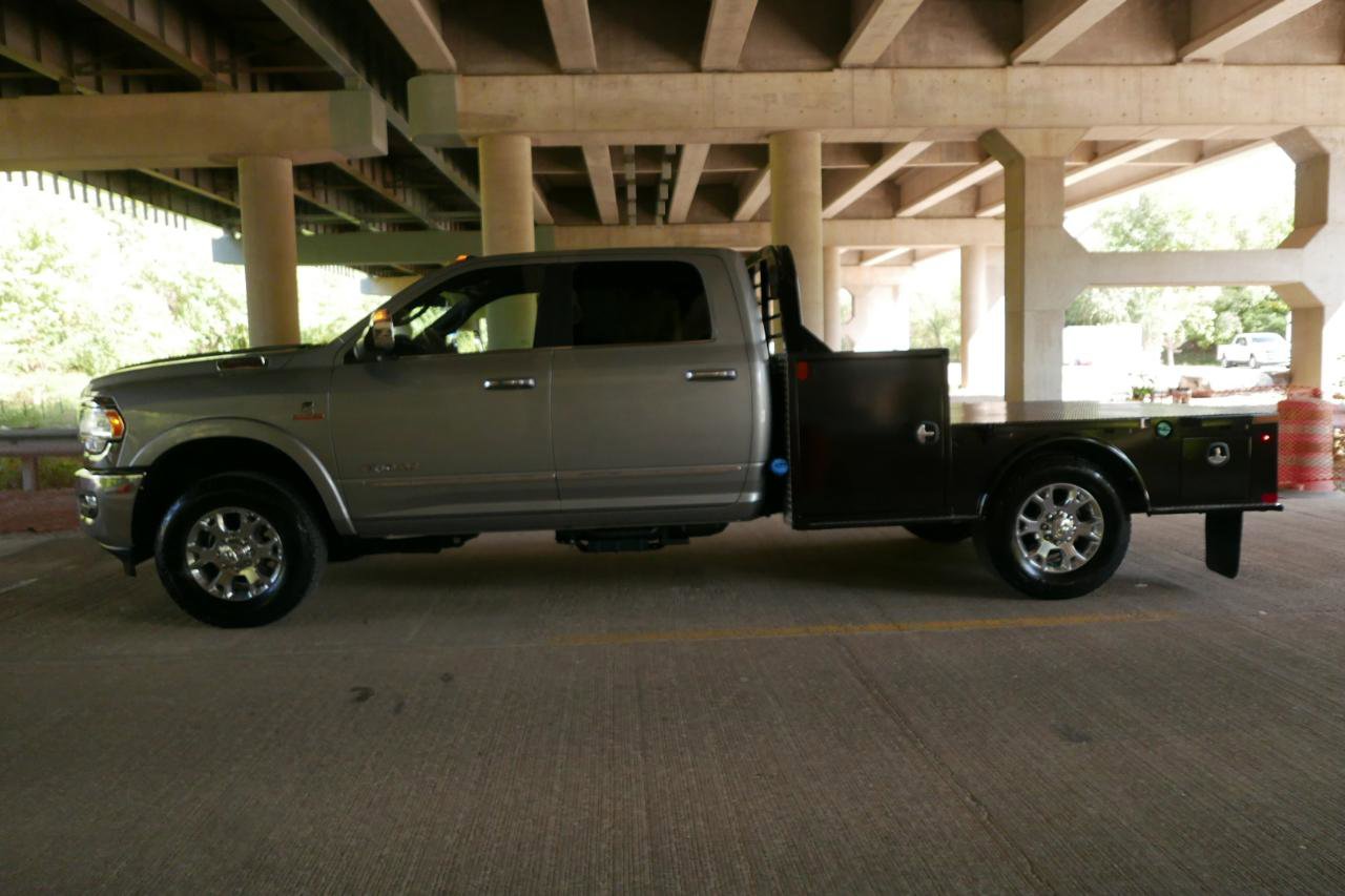Used 2022 RAM 3500 Limited image 27