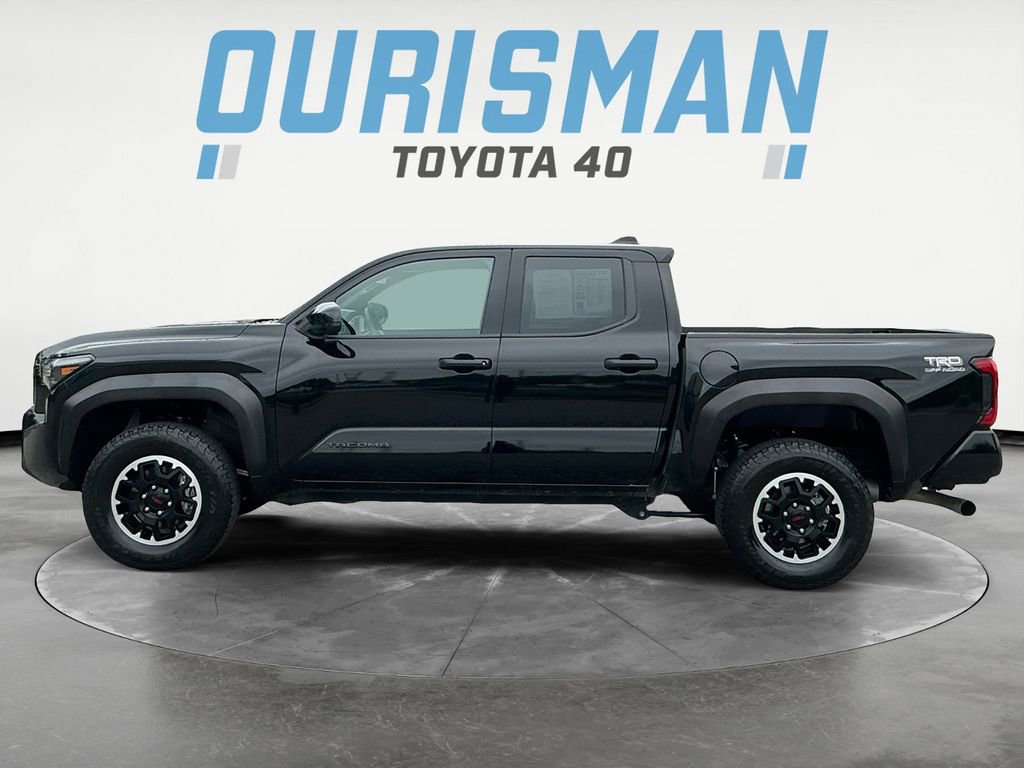 Certified 2025 Toyota Tacoma TRD Off-Road AWD/4WD image 4