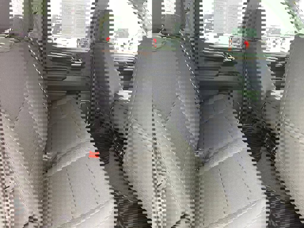 Used 2022 Chevrolet Silverado 1500 LT image 15