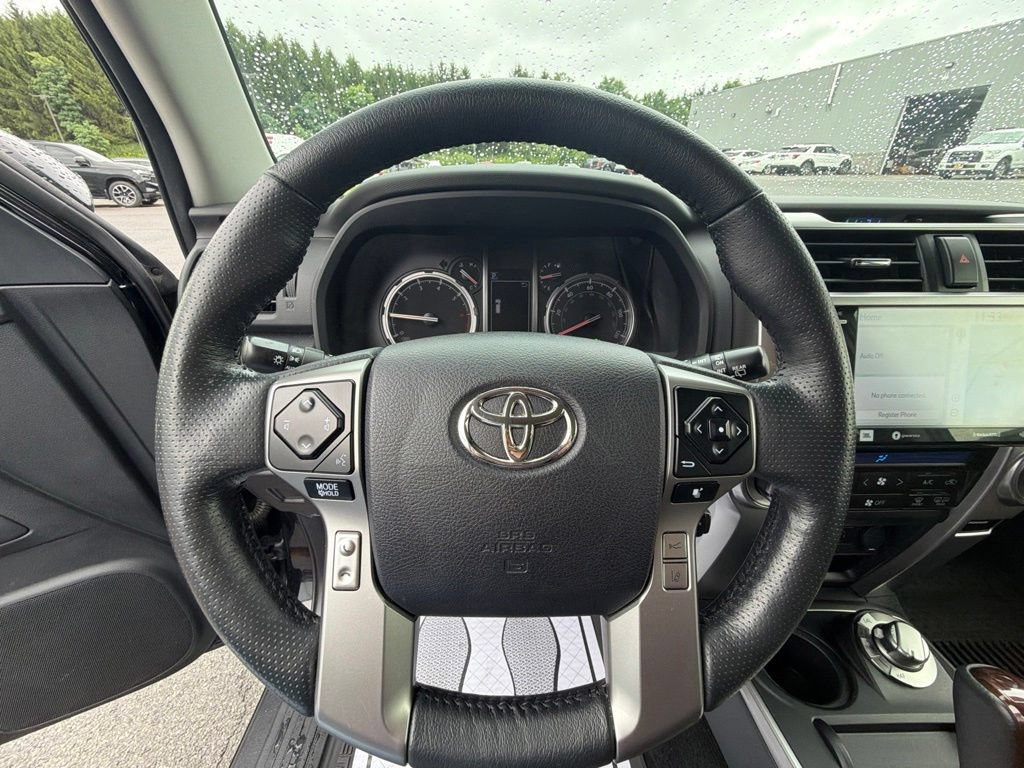 Used 2024 Toyota 4Runner Limited AWD/4WD image 41