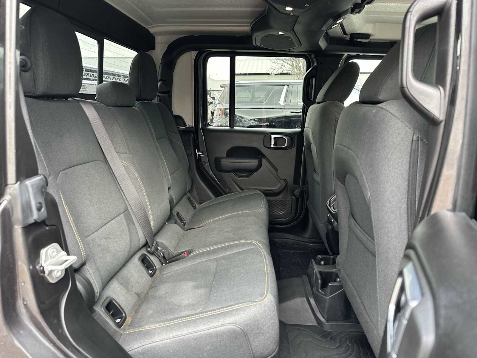 Used 2024 Jeep Gladiator Sport image 18