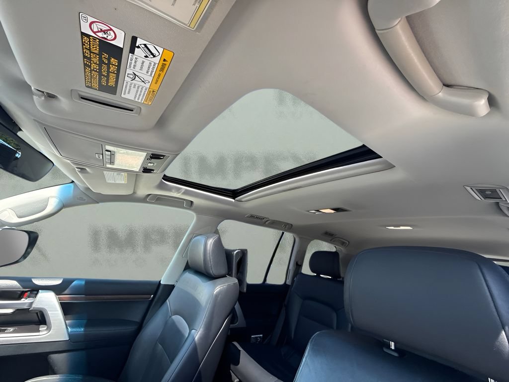 Used 2016 Toyota Land Cruiser w/ Four Season Floor Mat Package AWD/4WD image 6