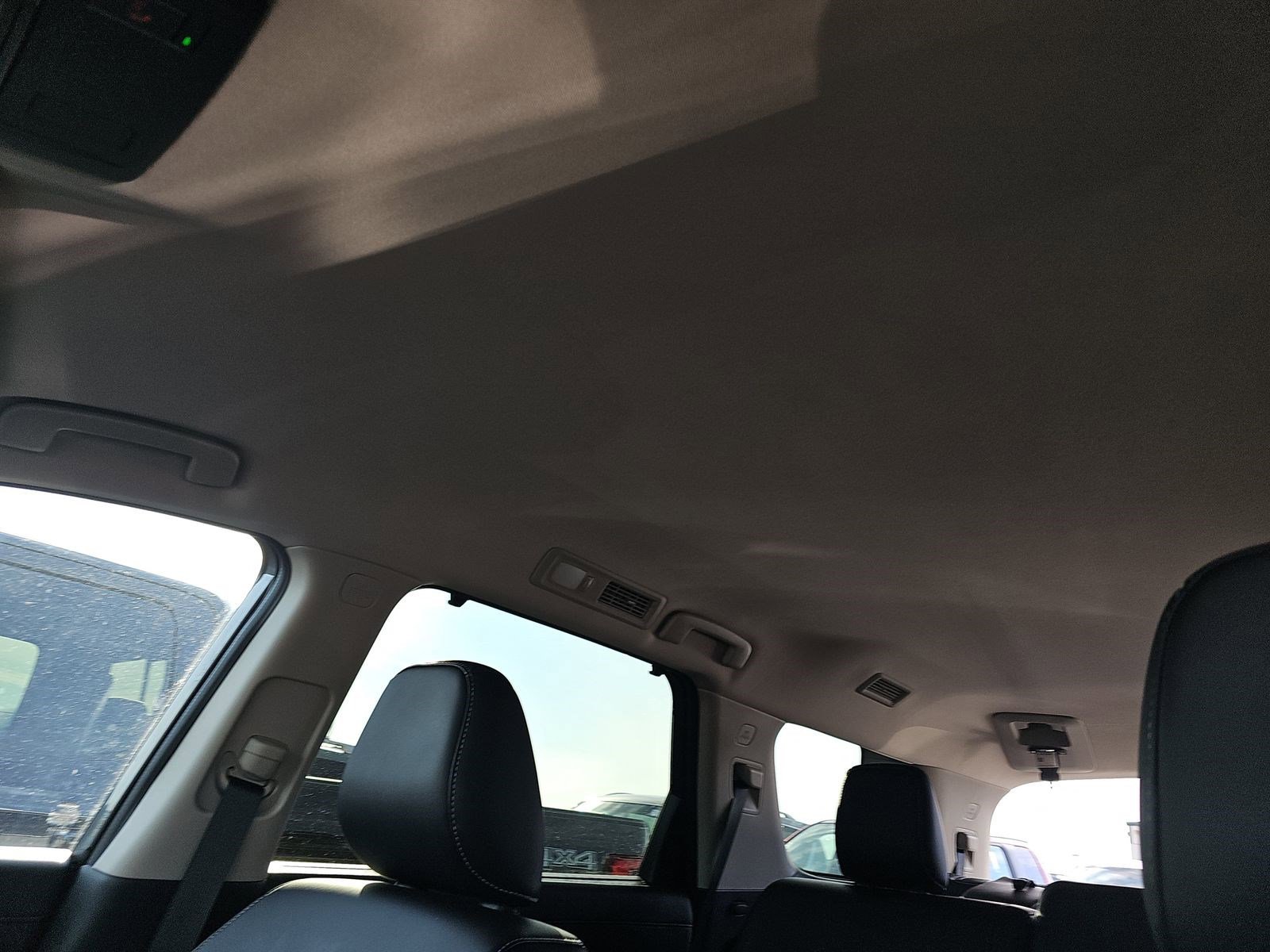 Used 2025 Nissan Pathfinder SL image 20