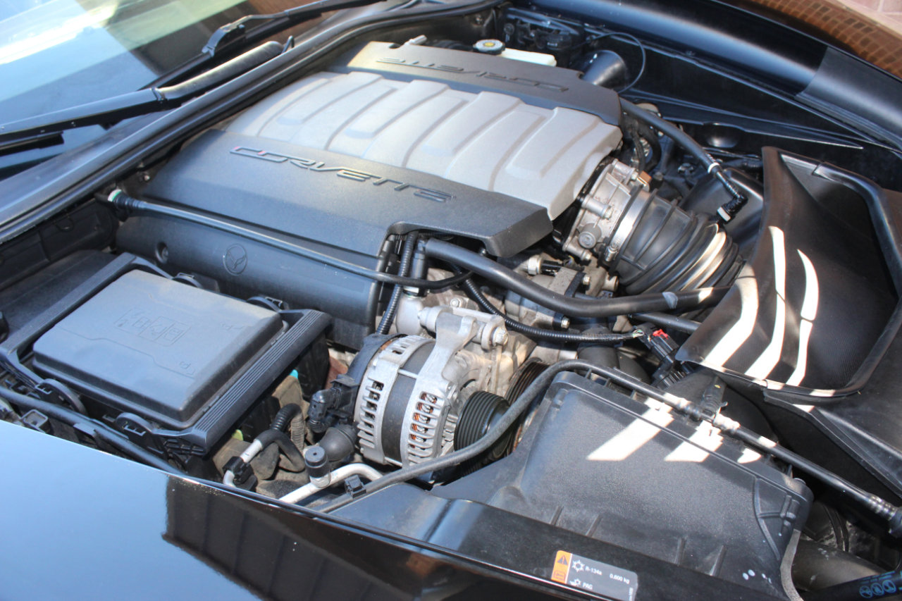 Used 2015 Chevrolet Corvette Stingray Convertible w/ 3LT Preferred Equipment Group image 35