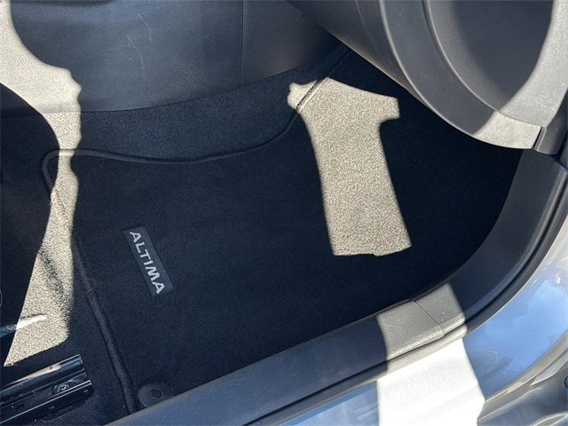 Used 2024 Nissan Altima 2.5 S image 38