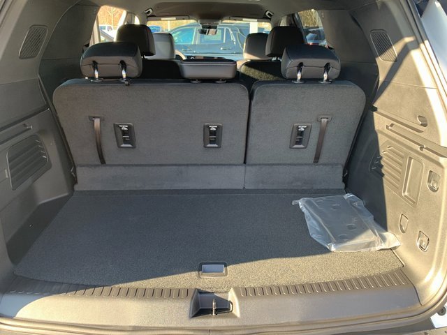 New 2026 Chevrolet Traverse LT w/ Driver Confidence Package image 7