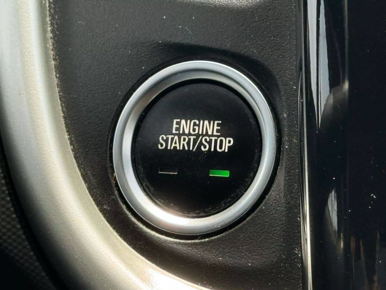 Used 2020 Chevrolet Sonic Premier FWD image 26