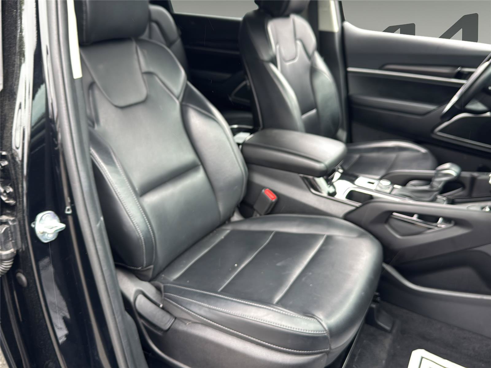 Used 2025 Kia Telluride S AWD/4WD image 21