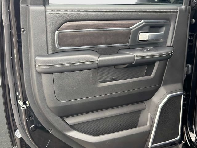 Used 2026 RAM 2500 Laramie AWD/4WD image 11