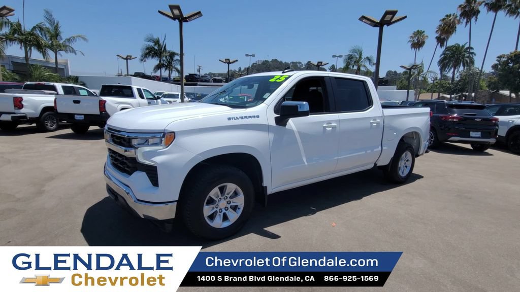 Certified 2025 Chevrolet Silverado 1500 LT RWD image 4