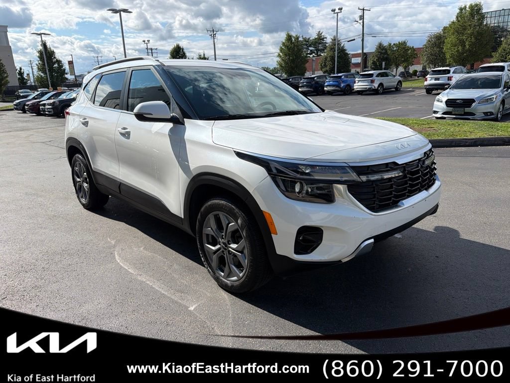 Used 2024 Kia Seltos S AWD/4WD image 5