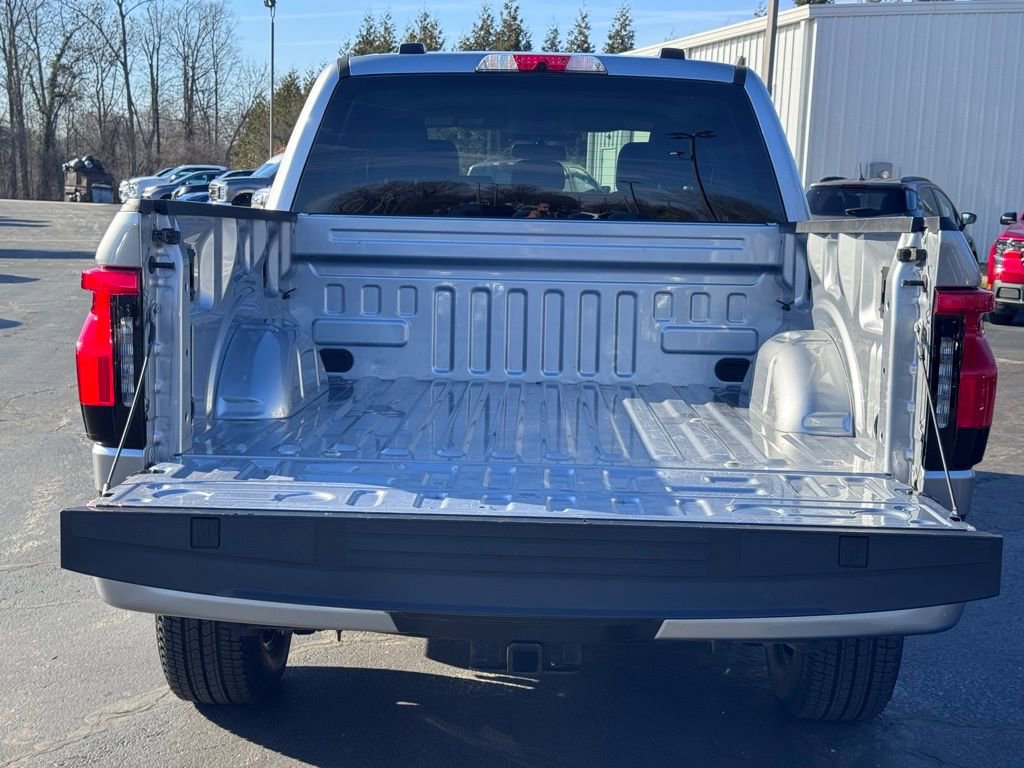 Used 2023 Ford F150 Lightning XLT image 41