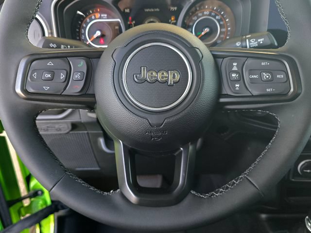Certified 2025 Jeep Gladiator Sport AWD/4WD image 14
