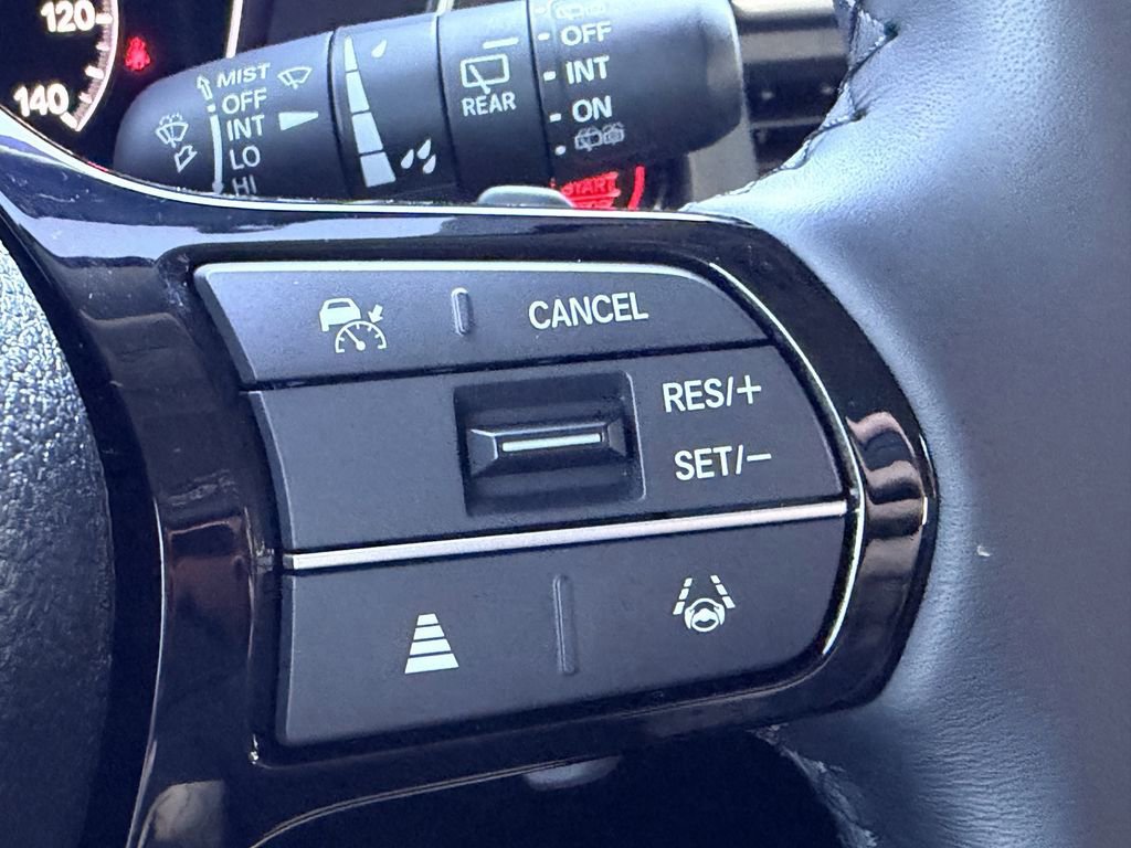 Used 2025 Honda Pilot Touring image 33