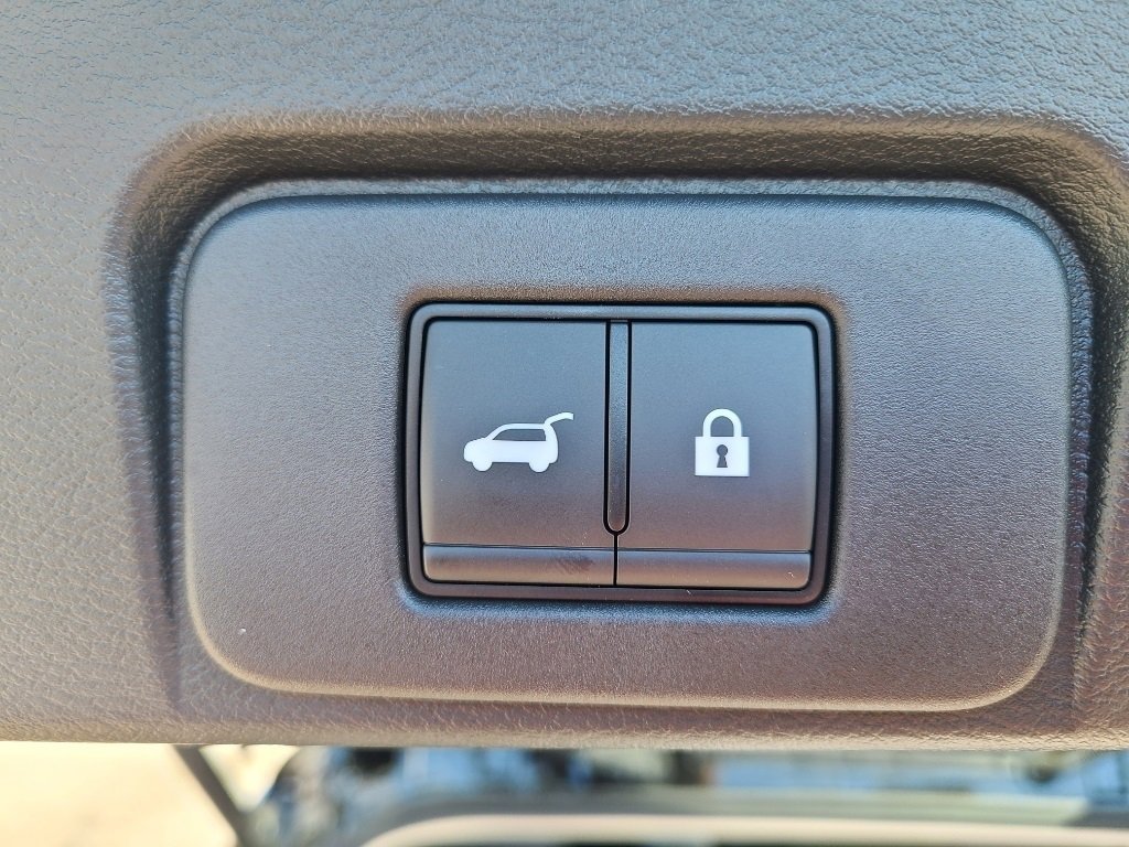 Used 2024 Nissan Rogue SL w/ SL Premium Package image 18