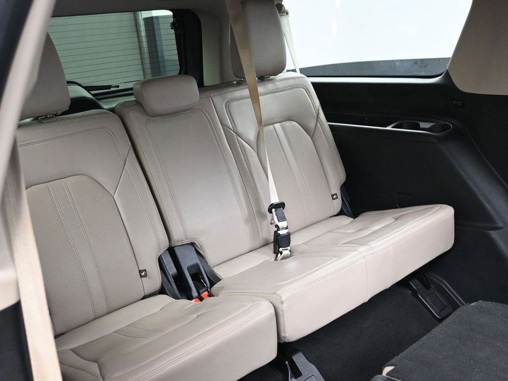 Used 2024 Ford Expedition Max Limited image 30