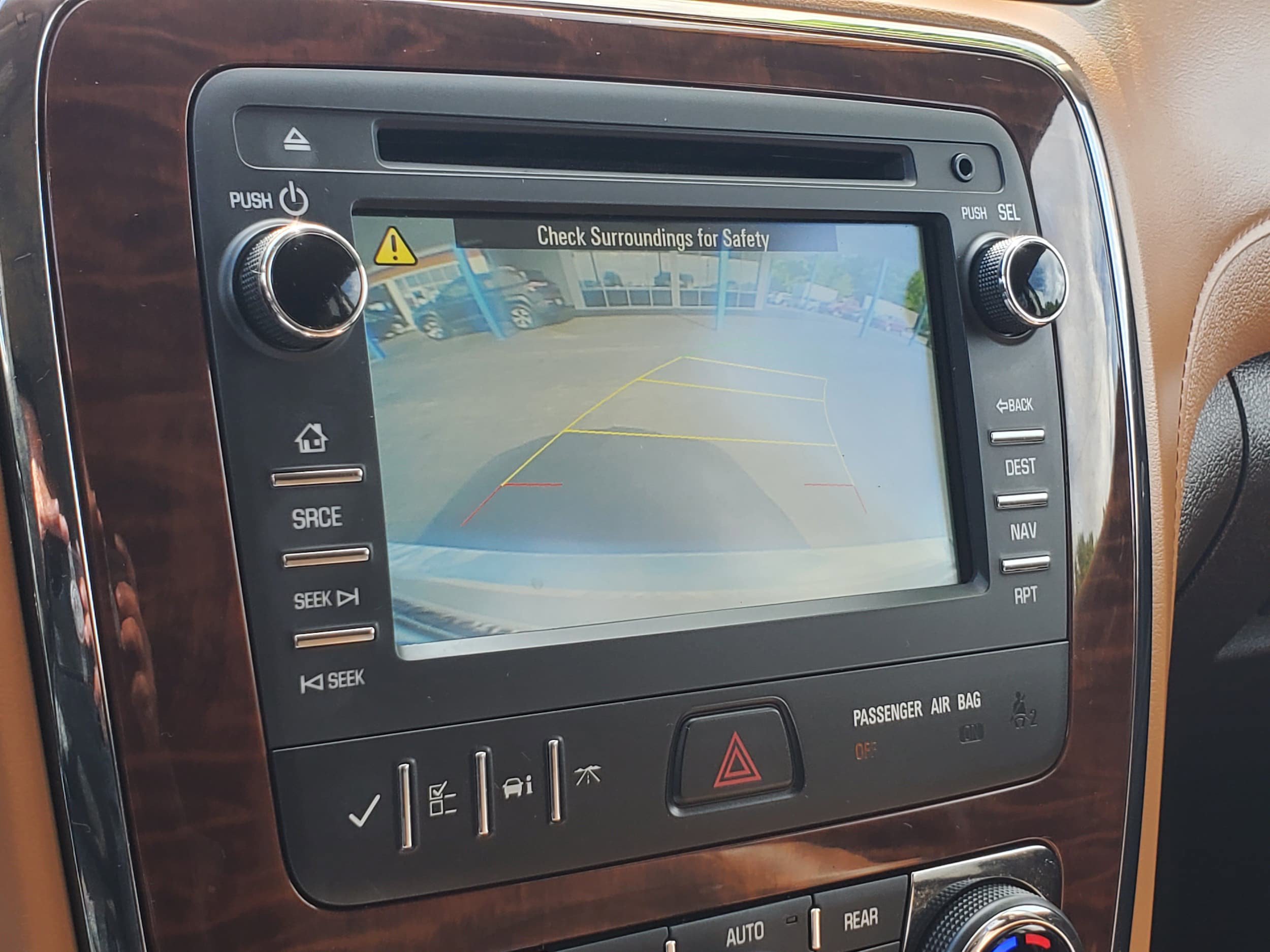 Used 2014 Buick Enclave Leather FWD image 21