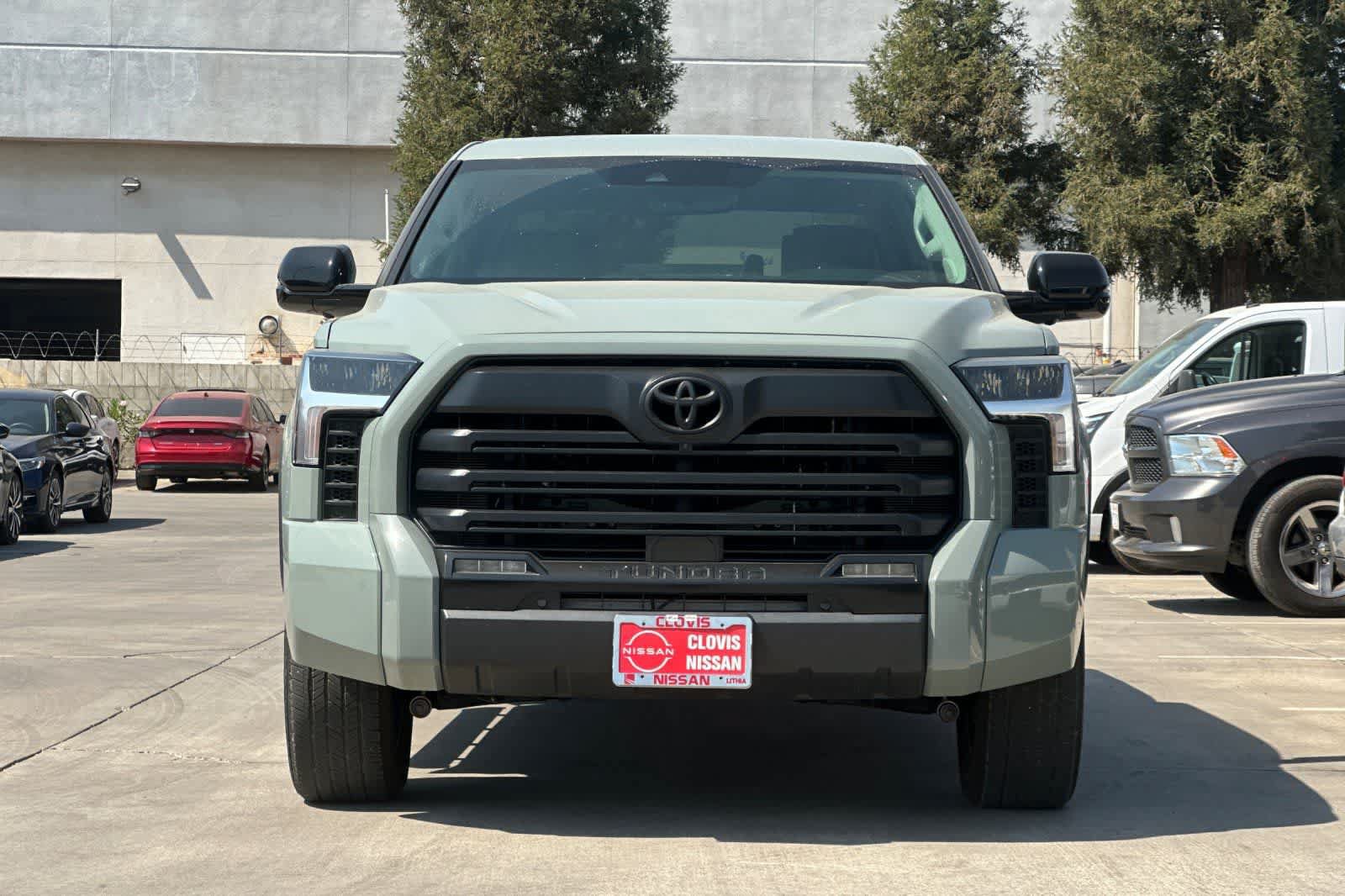 Used 2024 Toyota Tundra Limited AWD/4WD image 11