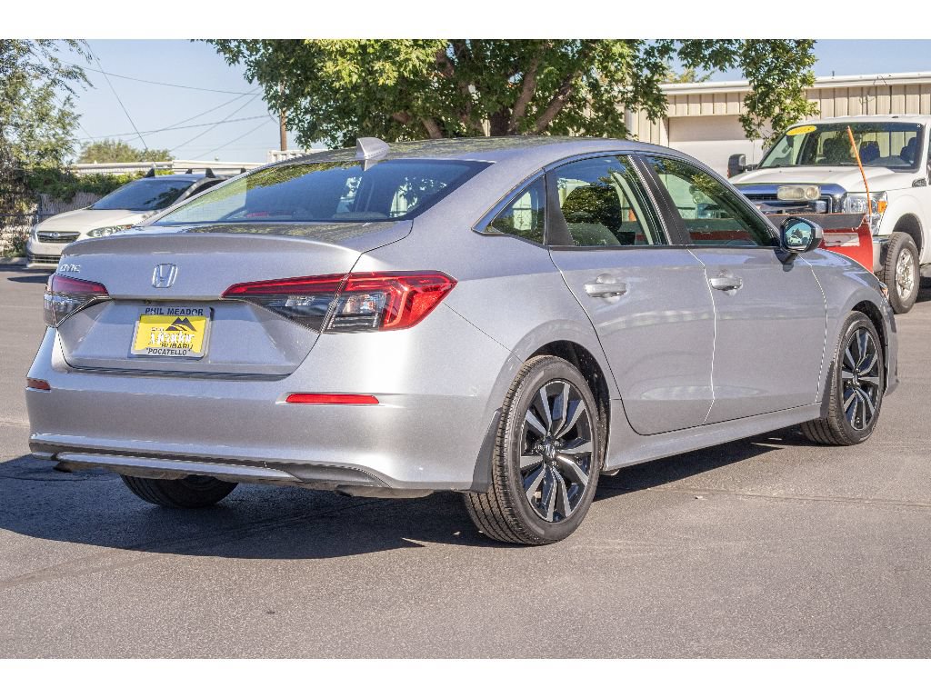 Used 2023 Honda Civic EX image 3