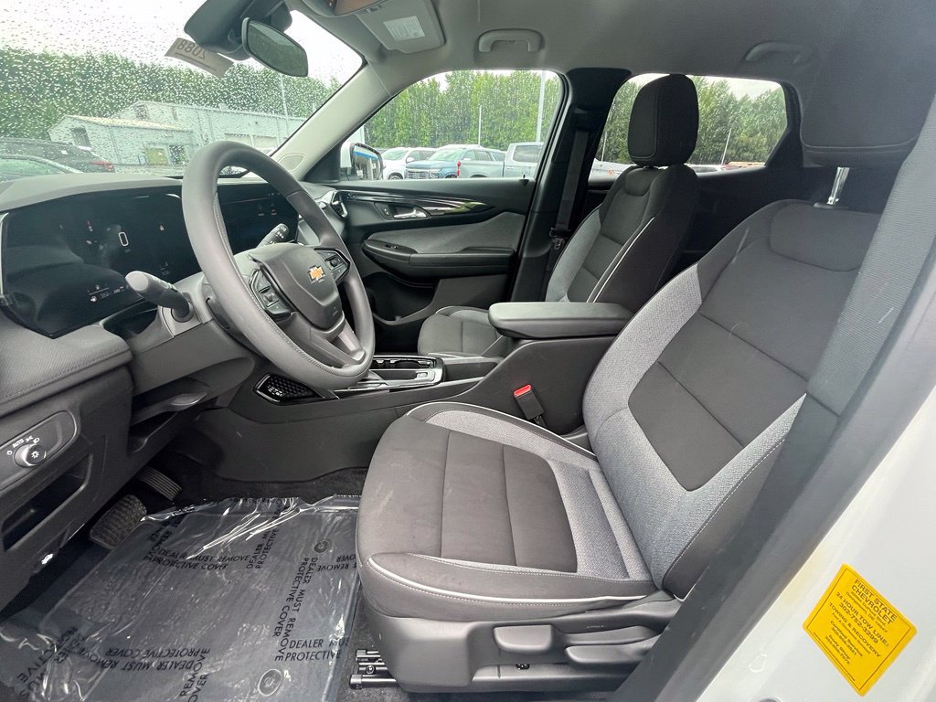 New 2026 Chevrolet TrailBlazer LT w/ Driver Confidence Package AWD/4WD image 11