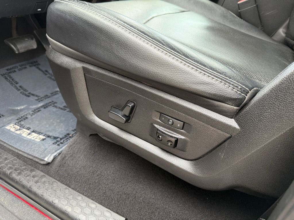 Used 2013 RAM 1500 Laramie w/ Convenience Group image 31