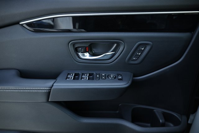 Used 2025 Honda Pilot EX-L image 16