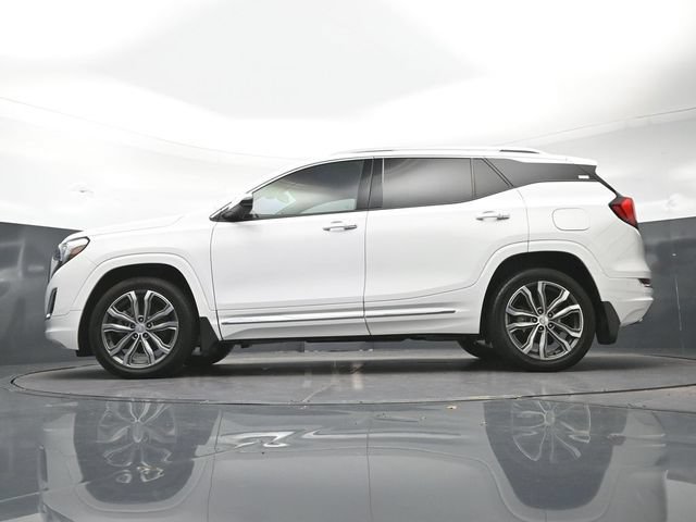 Used 2020 GMC Terrain Denali w/ LPO, Floor Liner Package AWD/4WD image 32