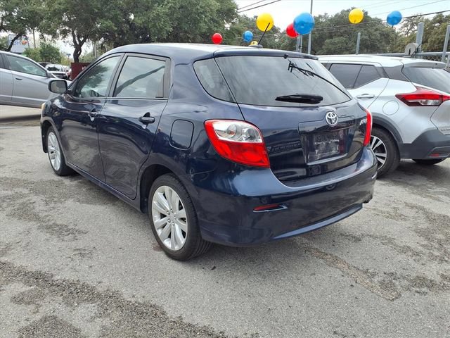 Used 2011 Toyota Matrix FWD image 5