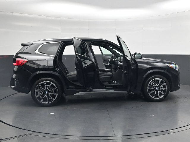 New 2027 BMW X1 xDrive28i w/ Convenience Package AWD/4WD image 40
