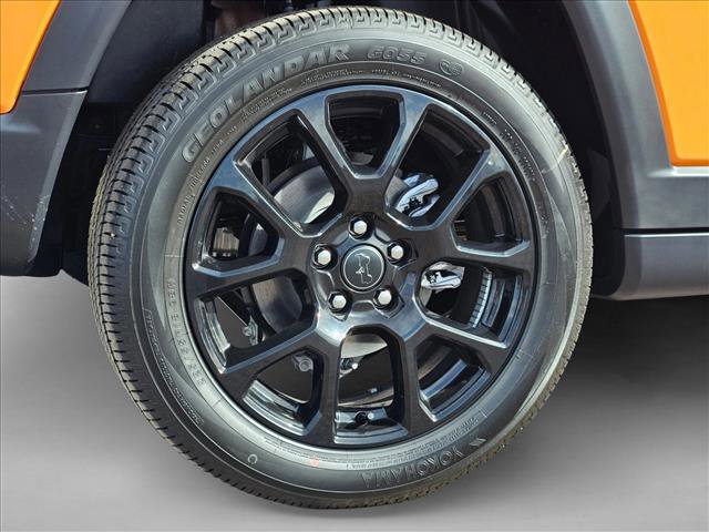 Used 2026 Jeep Compass Latitude image 20