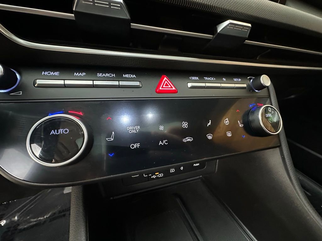 Used 2024 Hyundai Sonata Limited image 25
