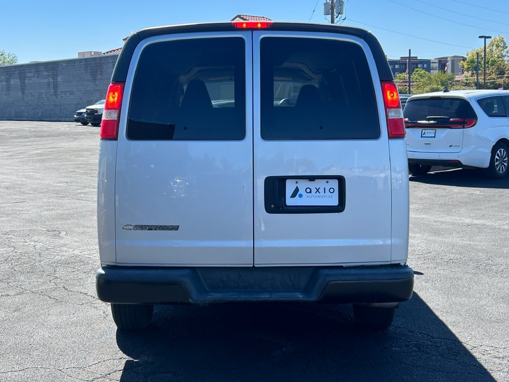 Used 2019 Chevrolet Express 2500 LS w/ Driver Convenience Package RWD image 4