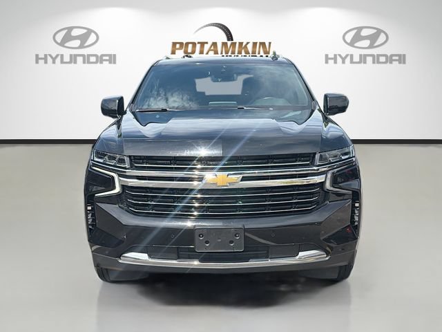 Used 2024 Chevrolet Suburban LT AWD/4WD image 2