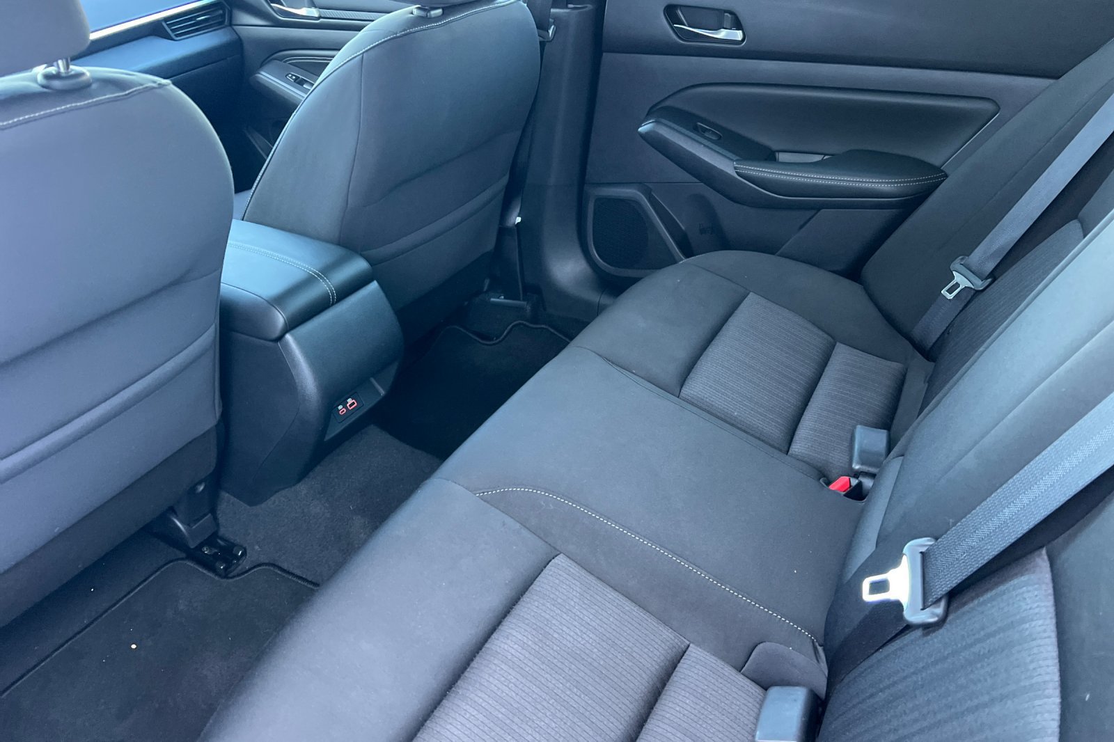 Used 2019 Nissan Altima 2.5 S FWD image 9