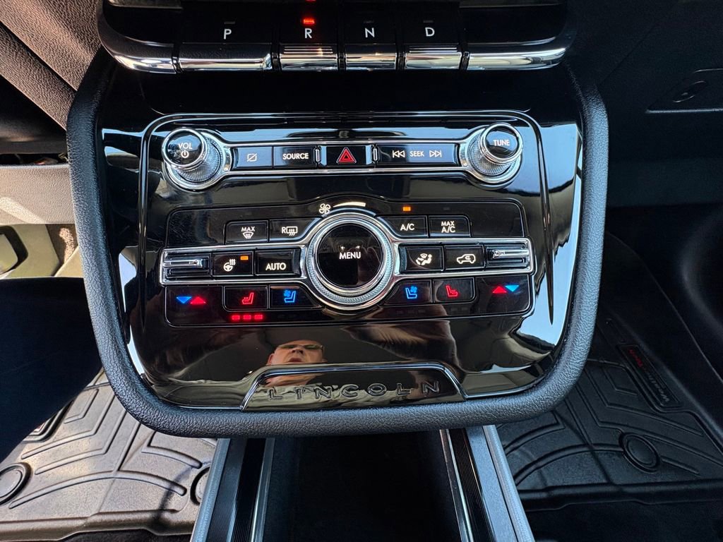 Certified 2021 Lincoln Corsair Reserve w/ Equipment Group 201A AWD/4WD image 12