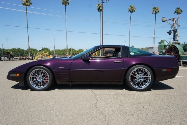 Used 1992 Chevrolet Corvette ZR-1 RWD image 16