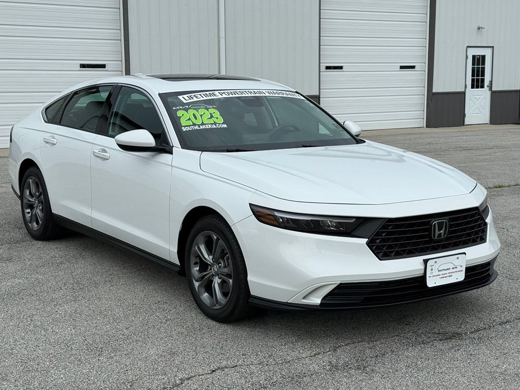 Used 2023 Honda Accord EX image 11