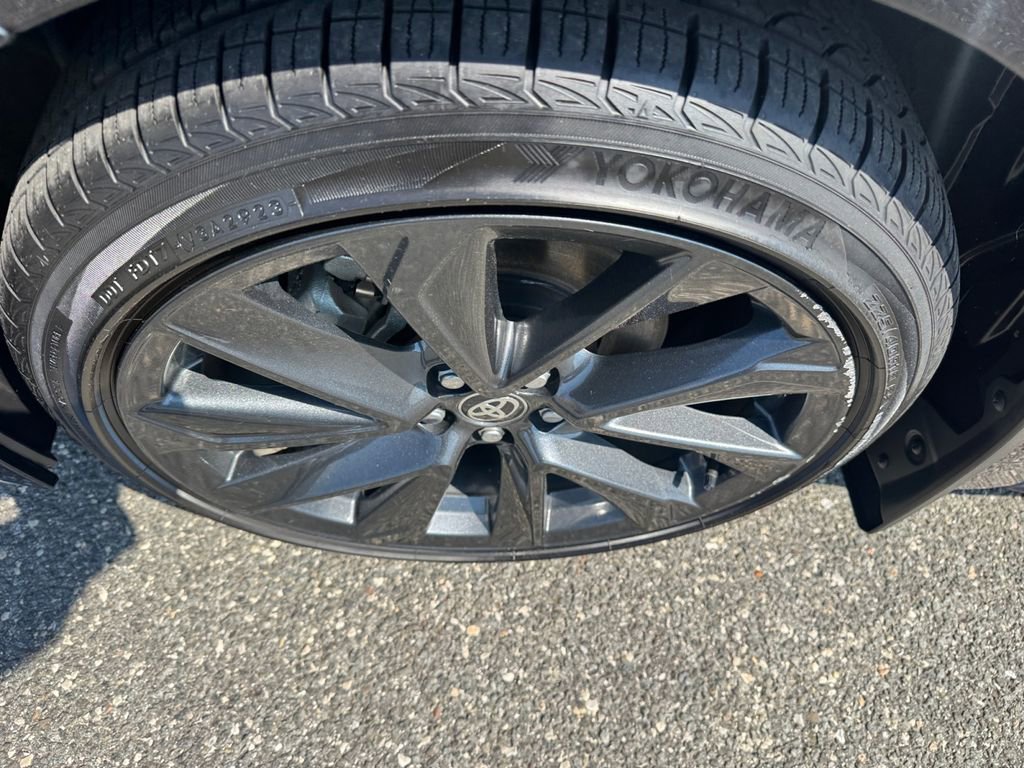 Used 2024 Toyota Corolla SE w/ SE Package image 16